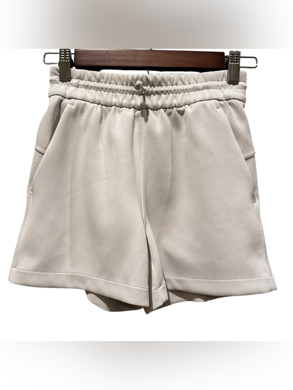 Lululemon Beige Softstreme Athletic Shorts Drawstring Elastic Waist Pockets 0